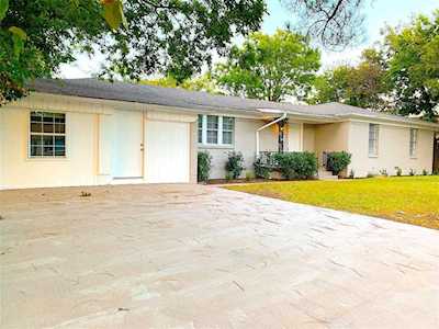 7925 Leslie Drive Richland Hills, TX 76118