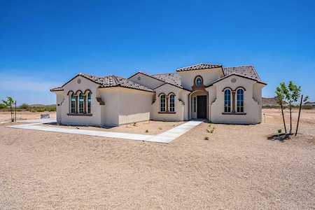 289 W Sterling Street San Tan Valley, AZ 85143