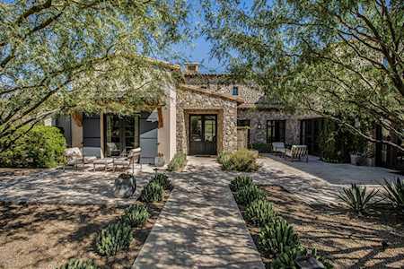 19233 N 101st Street Scottsdale, AZ 85255