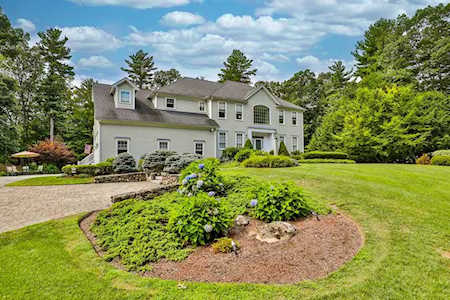 9 Gina Way Boxford, MA 01921