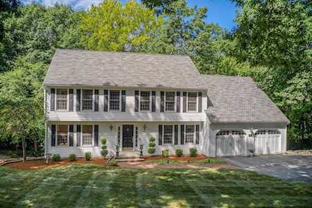 20 Valleywood Rd Hopkinton, MA 01748