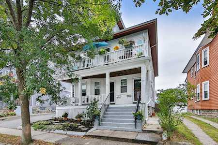 34 Magnolia St #34 Arlington, MA 02474