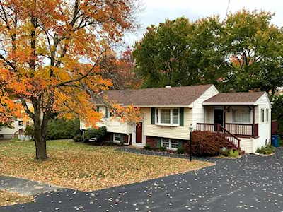 6 Grandview Rd Billerica, MA 01821