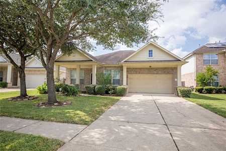 426 Colony Lake Estates Dr Stafford, TX 77477