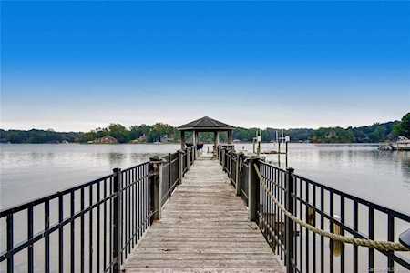 108 Emerald Point Ln Mooresville, NC 28117