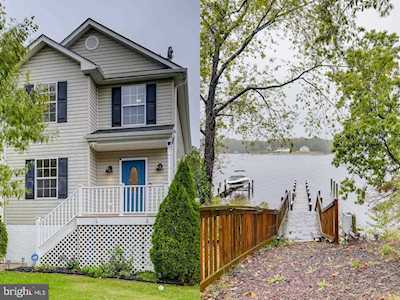 7622 Beach Dr Pasadena, MD 21122
