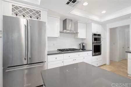 22749 Sparrowdell Drive Calabasas, CA 91302