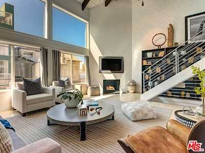 11 Buccaneer Street #2 Marina Del Rey, CA 90292