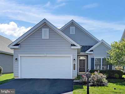 1338 Emerson Dr Mount Joy, PA 17552