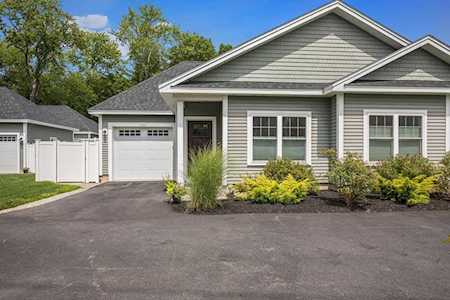 32 Elm St #A Salisbury, MA 01952
