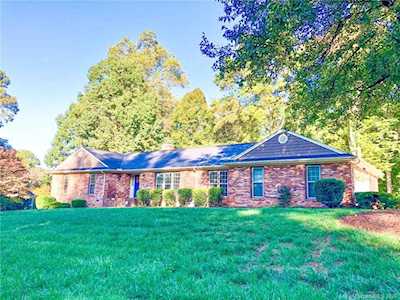 939 Alexandria Ct Gastonia, NC 28056