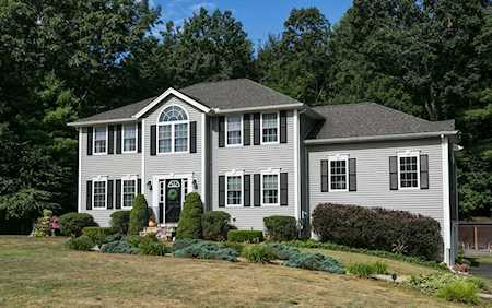 5 Debbie Dr Spencer, MA 01562