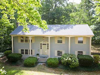 27 Borrows Rd Foxboro, MA 02035