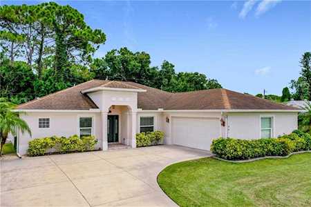 461 Alligator Dr Venice, FL 34293