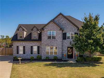 5215 Sloan Circle Rogers, AR 72758