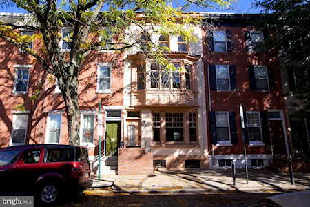 2043 Fitzwater St Philadelphia, PA 19146