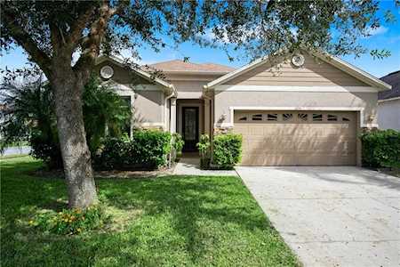 1279 Blackwater Pond Dr Orlando, FL 32828