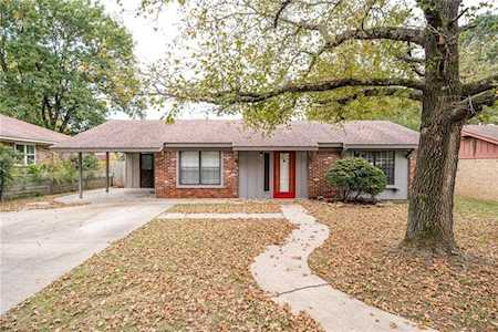 605 L St Barling, AR 72923