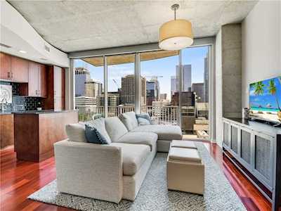 360 Nueces ST #1009 Austin, TX 78701