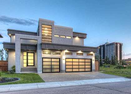 102 Malibou Rd Calgary, AB T2V 1X4