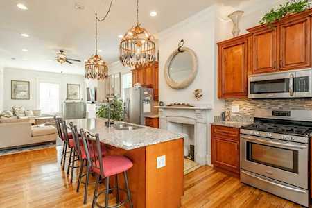 402 Meridian St #3 Boston, MA 02128