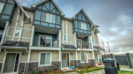 521 Nolanlake Villas NW Calgary, AB T3R 0Z7