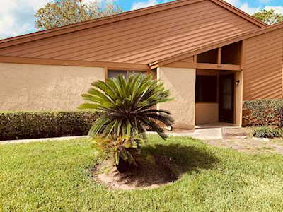 85 Debarry Ave Orange Park, FL 32073