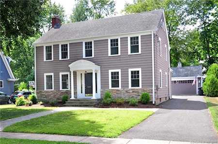87 Woodrow Street West Hartford, CT 06107