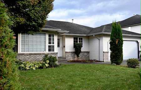 6390 Selkirk Street Chilliwack, BC V2R 2L7