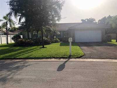 1477 NW 112th Way Coral Springs, FL 33071
