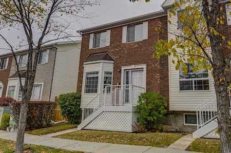 225 Citadel Ln NW Calgary, AB T3G 4E1