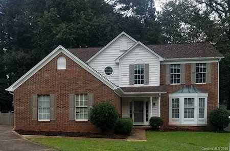 12207 Hickory Knoll Ct Matthews, NC 28105