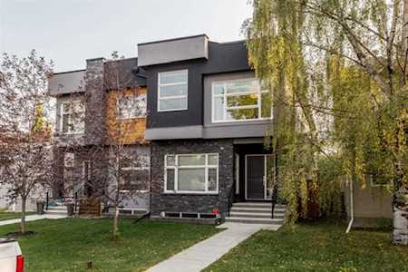 429 24 Ave NE Calgary, AB T2E 1X2