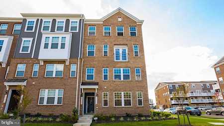 9733 Glassy Creek Way Upper Marlboro, MD 20772