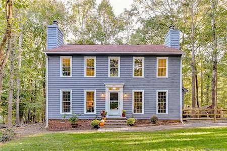 301 Kingsley Dr Charlotte, NC 28270