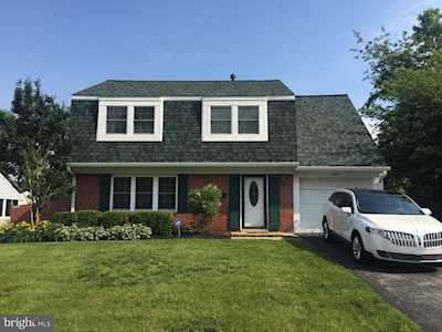 16313 Pond Meadow Ln Bowie, MD 20716