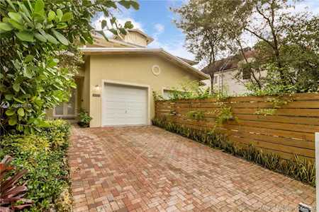 2967 Jackson Ave #2967 Miami, FL 33133