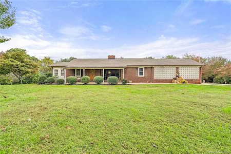 231 E Lewis Ferry Rd Statesville, NC 28677