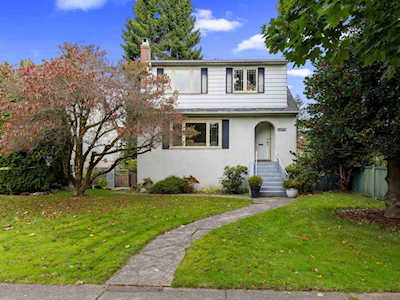 4279 W 16th Avenue Vancouver, BC V6R 3E5