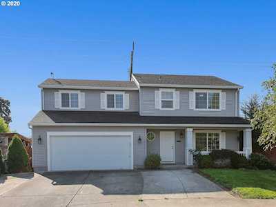 2059 N Fremont St Cornelius, OR 97113