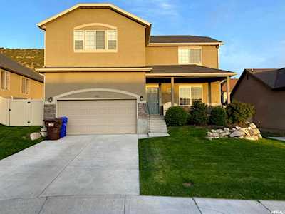 6927 N Kiowa Pkwy Eagle Mountain, UT 84005