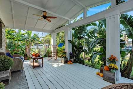 427 Bowles St Neptune Beach, FL 32266