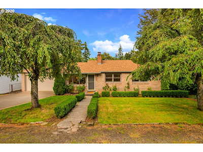1705 Conifer Dr Lake Oswego, OR 97034