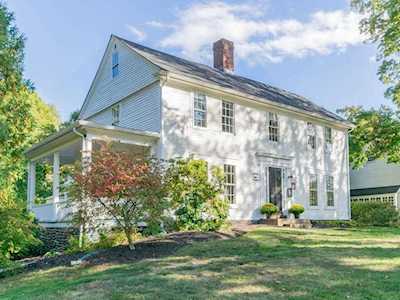 655 Longmeadow St Longmeadow, MA 01106