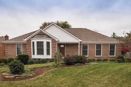 3816 Deer Lake Cir Prospect, KY 40059