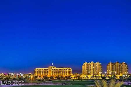 9207 Tesoras Dr #401 Las Vegas, NV 89144