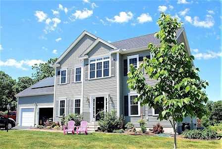 13 Klondike Rd Grafton, MA 01560
