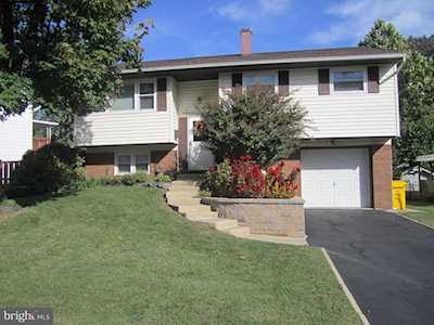 1239 Kimberly Ln Glen Burnie, MD 21061