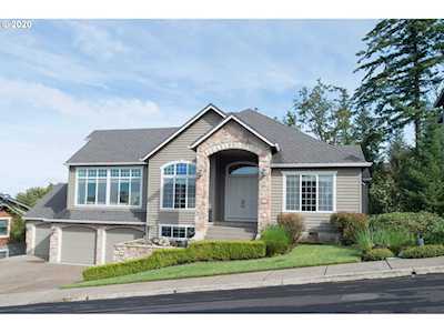 10323 SE Quail Ridge Dr Happy Valley, OR 97086