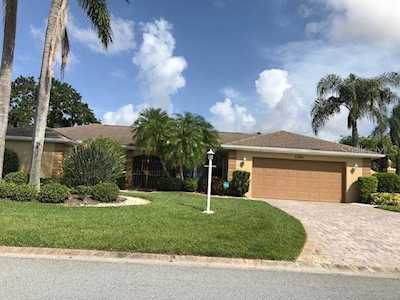 5691 Country Lakes Dr Sarasota, FL 34243